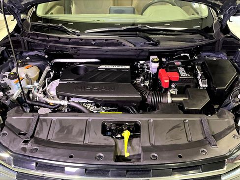 Used 2025 Nissan Rogue SV AWD/4WD image 30