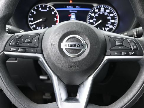 Used 2023 Nissan Sentra SV FWD image 15