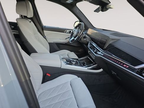 Used 2024 BMW X7 xDrive40i w/ M Sport Package image 14
