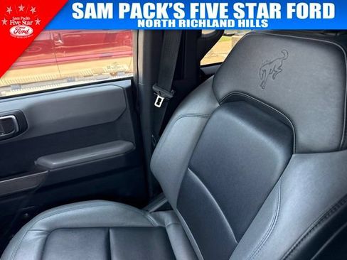 Used 2022 Ford Bronco Black Diamond w/ Sasquatch Package AWD/4WD image 10