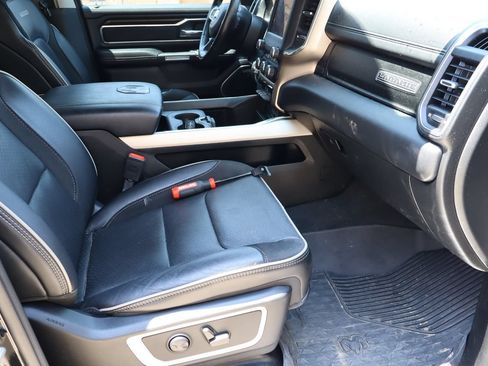 Used 2022 RAM 1500 Laramie AWD/4WD image 15