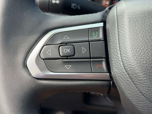 Used 2026 Jeep Compass Limited AWD/4WD image 20