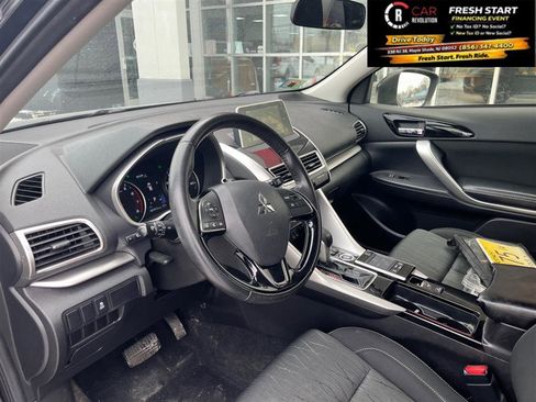 Used 2019 Mitsubishi Eclipse Cross SE image 12