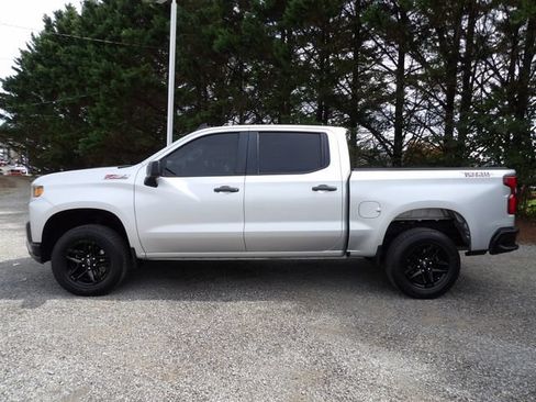 Used 2021 Chevrolet Silverado 1500 Custom Trail Boss w/ Safety Confidence Package AWD/4WD image 2