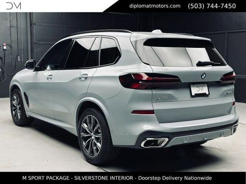 Used 2026 BMW X5 xDrive40i w/ M Sport Package AWD/4WD image 5