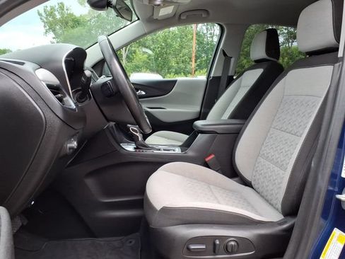 Used 2022 Chevrolet Equinox LT FWD image 16