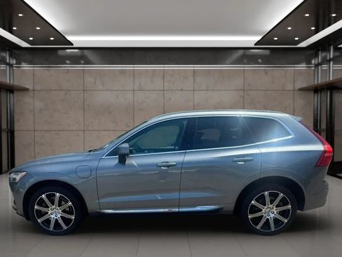 Used 2018 Volvo XC60 T8 Inscription w/ Advanced Package AWD/4WD image 3