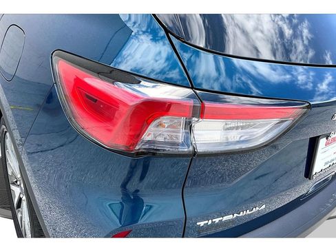 Used 2020 Ford Escape Titanium w/ Titanium Premium Package 2.0 AWD/4WD image 36