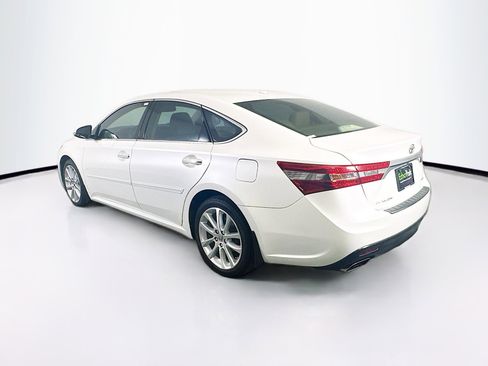 Used 2013 Toyota Avalon XLE Touring FWD image 5