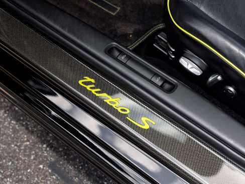 Used 2012 Porsche 911 Turbo S AWD/4WD image 27