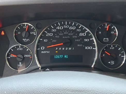 Certified 2024 Chevrolet Express 2500 w/ Driver Convenience Package RWD image 20