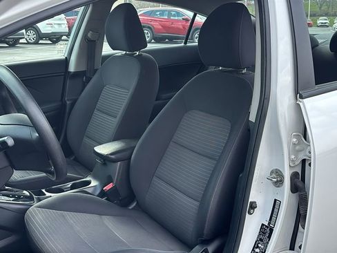Used 2018 Kia Forte LX w/ LX Popular Package image 10