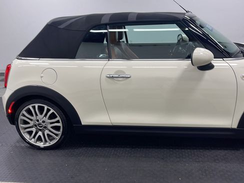 Used 2016 MINI Cooper Convertible FWD image 18