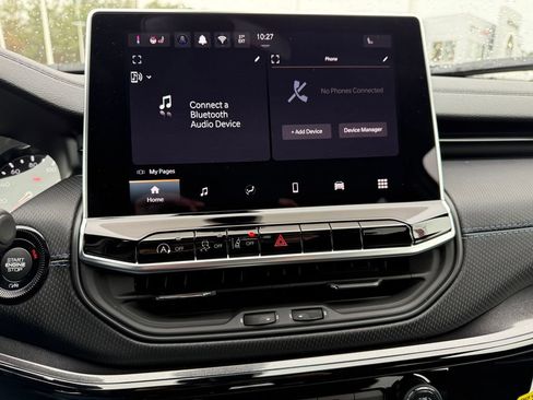 New 2026 Jeep Compass Latitude image 18