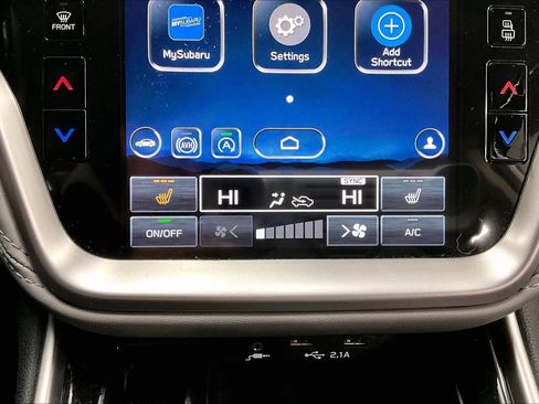 Used 2022 Subaru Outback Premium image 34