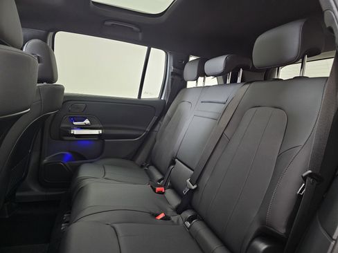 New 2026 Mercedes-Benz GLB 250 4MATIC image 21