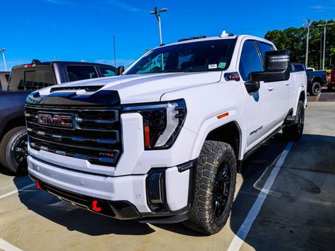 Used 2024 GMC Sierra 2500 AT4 w/ AT4 Premium Plus Package image 1
