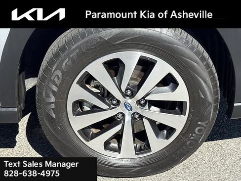 Used 2024 Subaru Outback Premium AWD/4WD image 30