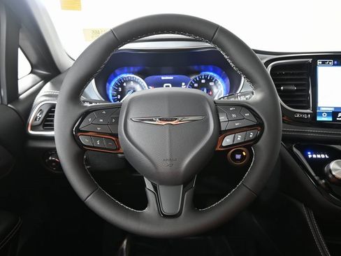 New 2026 Chrysler Pacifica Limited image 38