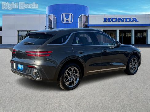 Used 2025 Genesis GV70 2.5T image 8