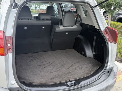 Used 2014 Toyota RAV4 XLE image 23