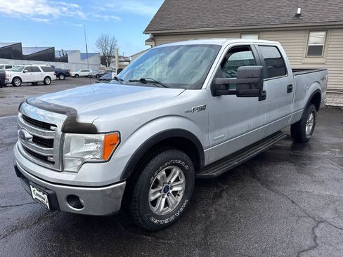 Used 2013 Ford F150 XLT w/ Max Trailer Tow Pkg image 6
