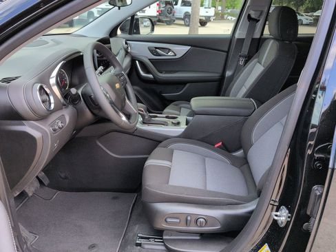 New 2026 Chevrolet Blazer LT w/ Midnight/Sport Edition FWD image 18