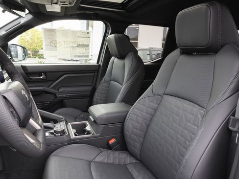 New 2026 Toyota Tacoma TRD Off-Road image 8