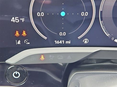 Certified 2025 Porsche Taycan image 14