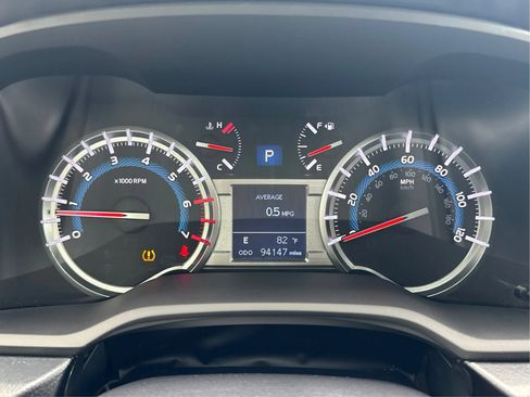 Used 2018 Toyota 4Runner Limited RWD image 18
