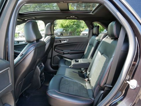 Used 2023 Ford Edge ST-Line AWD/4WD image 11