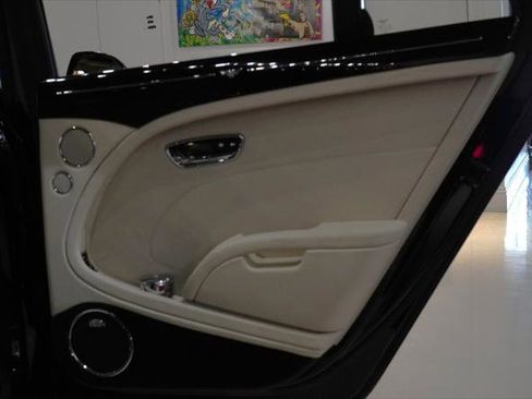 Used 2013 Bentley Mulsanne RWD image 13