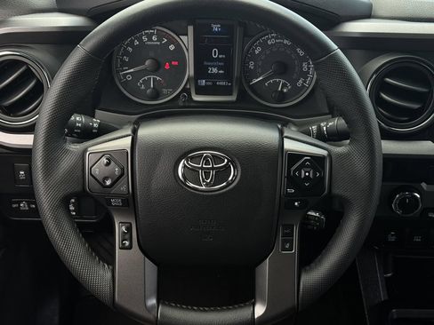 Used 2023 Toyota Tacoma TRD Sport w/ Technology Package AWD/4WD image 13