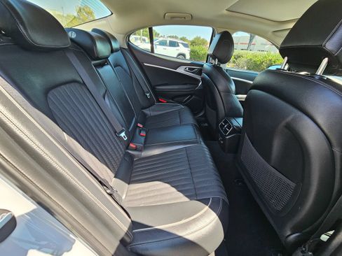 Used 2019 Genesis G70 2.0T Advanced w/ Elite Package RWD image 29