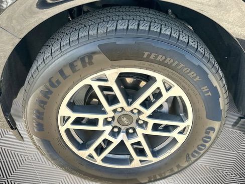 Used 2025 Ford Expedition Max Active image 33