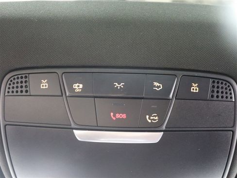 Used 2019 Mercedes-Benz C 300 4MATIC Sedan image 35