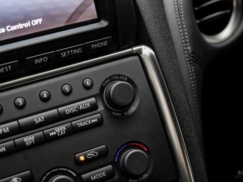 Used 2009 Nissan GT-R Premium image 74