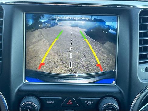 Used 2018 Jeep Grand Cherokee Limited image 13