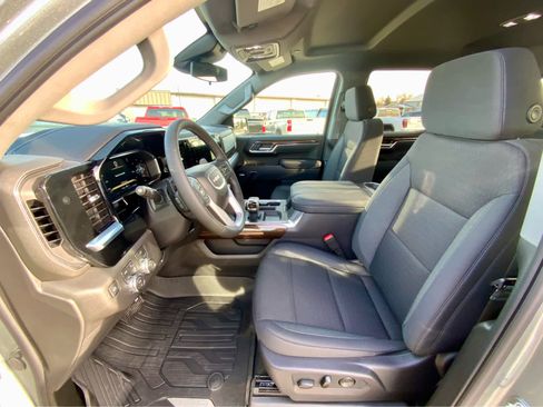 New 2026 GMC Sierra 1500 Elevation image 27