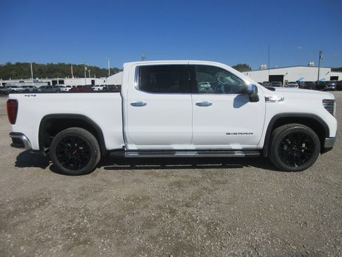 New 2026 GMC Sierra 1500 SLT w/ SLT Premium Plus Package image 3