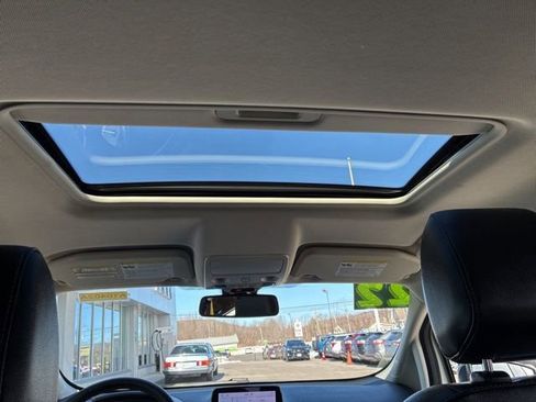 Certified 2022 Ford EcoSport SES image 15