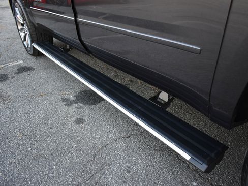 Used 2015 Chevrolet Suburban LTZ image 52