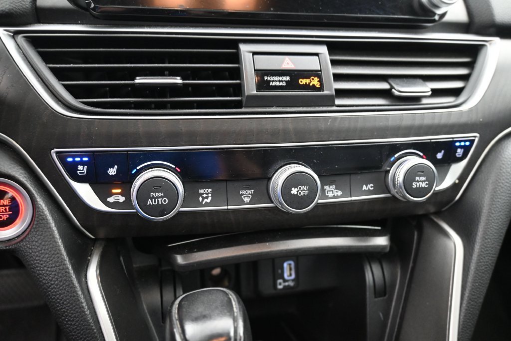 Used 2018 Honda Accord Touring image 35
