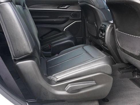 Used 2021 Jeep Grand Cherokee L Limited image 35