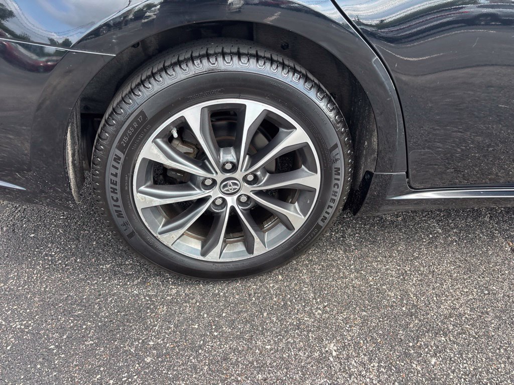 Used 2016 Toyota Avalon XLE Premium FWD image 10