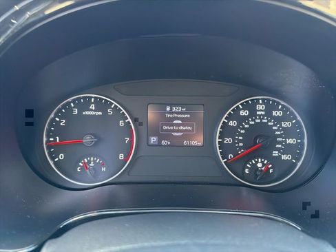 Used 2023 Kia Seltos EX AWD/4WD image 23