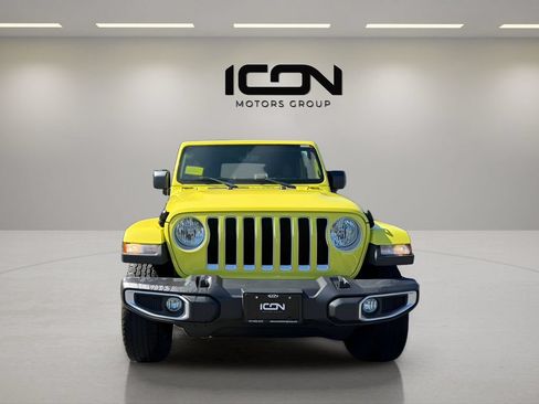 Used 2023 Jeep Wrangler Unlimited Sahara w/ Cold Weather Group AWD/4WD image 8