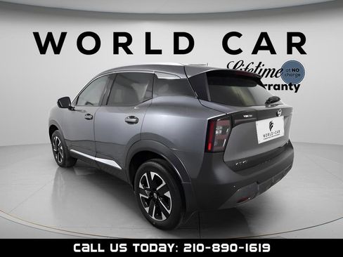 Used 2025 Nissan Kicks SR image 6