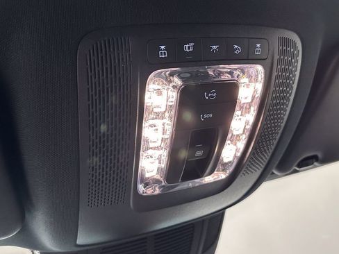 Certified 2025 Mercedes-Benz GLS 450 4MATIC image 35