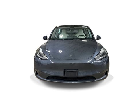 Certified 2023 Tesla Model Y AWD image 2